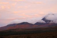 Vulkan in der Dämmerung