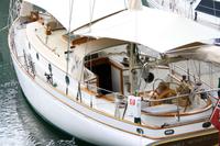 Schiff im Hafen von Auckland