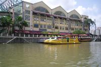 Bootsfahrt auf dem Singapore-River