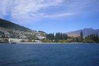 Blick vom Dampfschiff TSS Earnslaw auf Queenstown