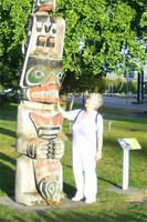 Christa beim Abendspaziergang in Rotorua