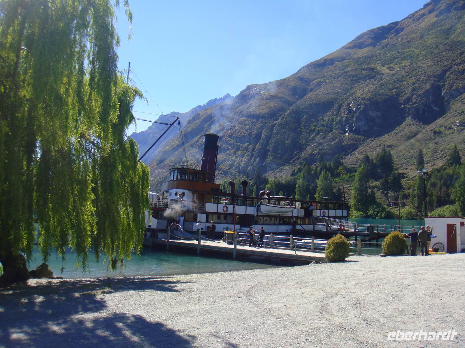 ...wir legen auf der Farm Walther Peak Station an 