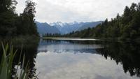 0767 Spaziergang zum Lake Matheson - Spiegelung im See