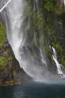 Wasserfall im Milford Sound 