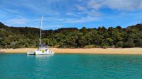 An diesem Strand beginnt unsere kleine Wanderung 
