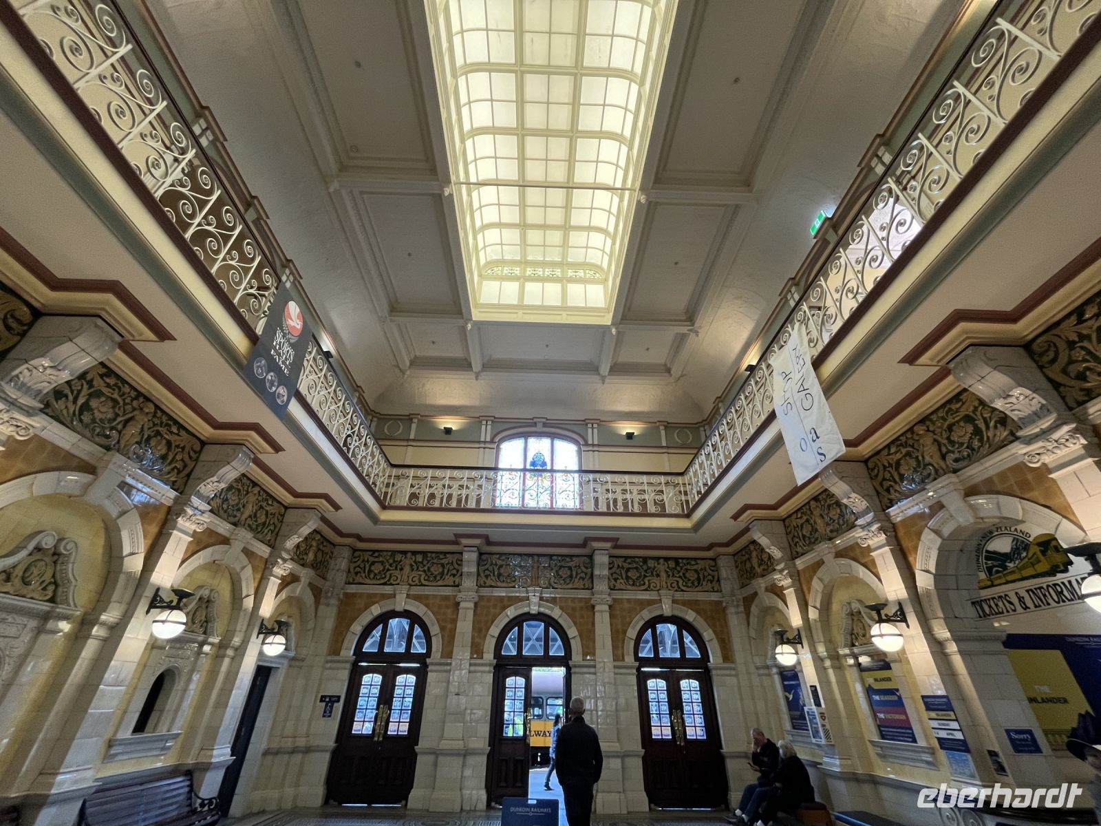 Bahnhofshalle