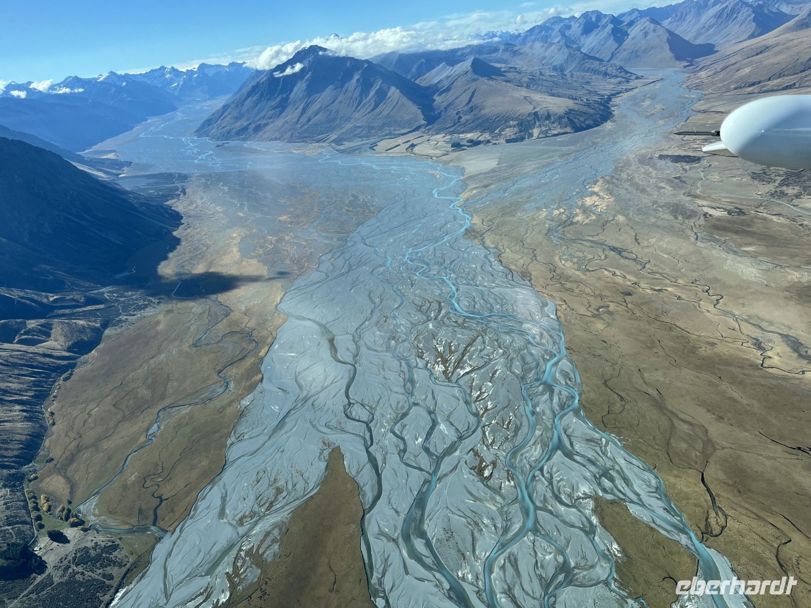 Blick auf die Flussmündung vom Lake Tekapo