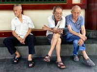Chinesen beim Sonntagsplausch, China Town, Singapur