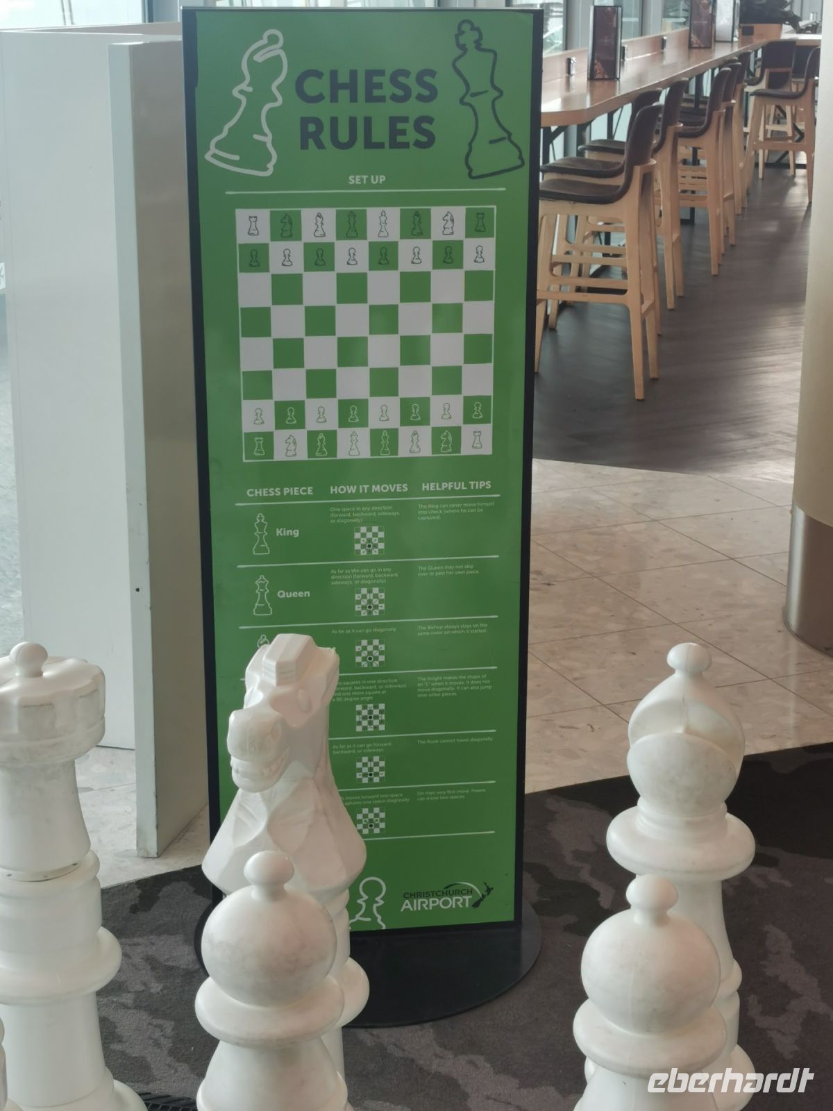 Christchurch, im Flughafen kann man das Schach spielen lernen.
