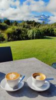 Flat White mit grandiosem Ausblick