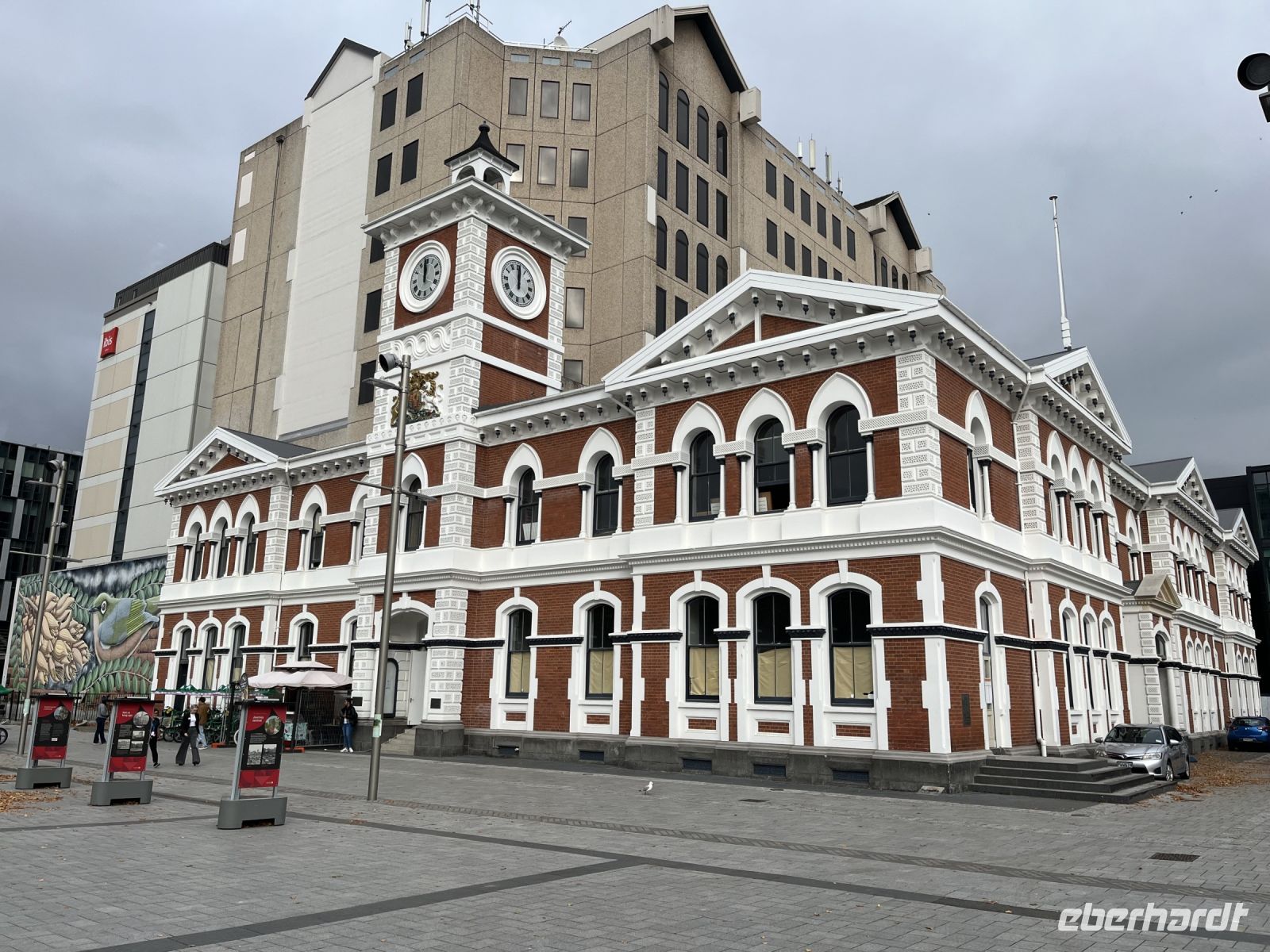 Grand Cathedral Square