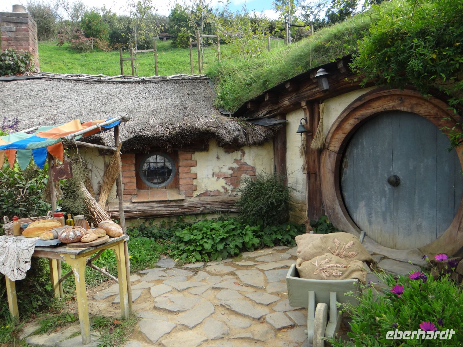 Hobbiton Movie Set, jedes Häuschen ist liebevoll dekoriert.