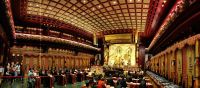 Im buddhistischen Tempel von Singapur