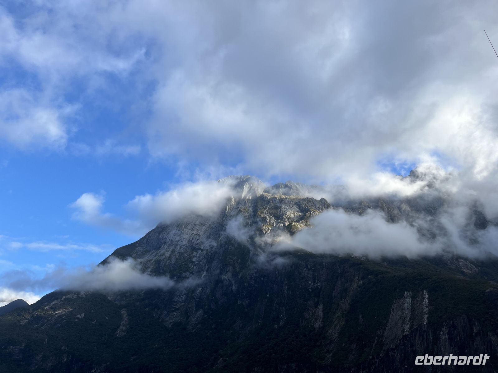 Landschaft im Milford Sound