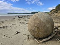 Moeraki Boulders