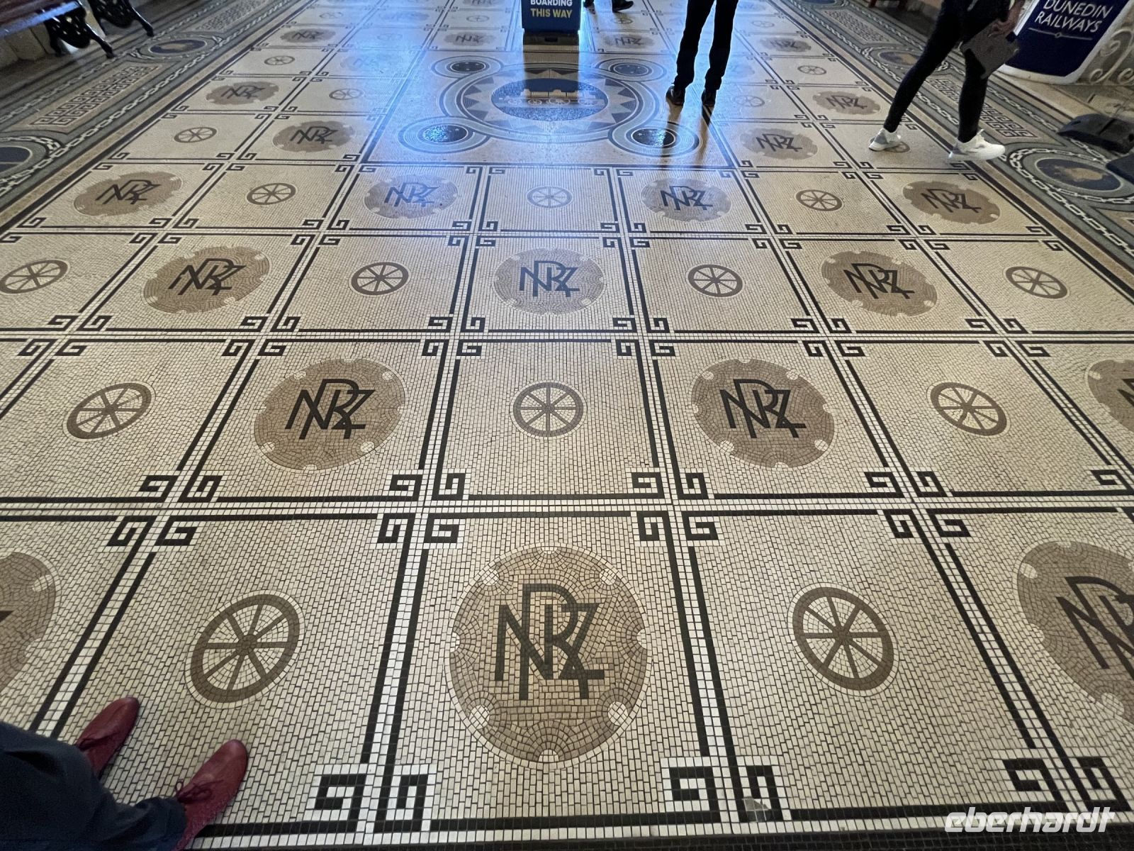 Mosaik im Bahnhof von Dunedin