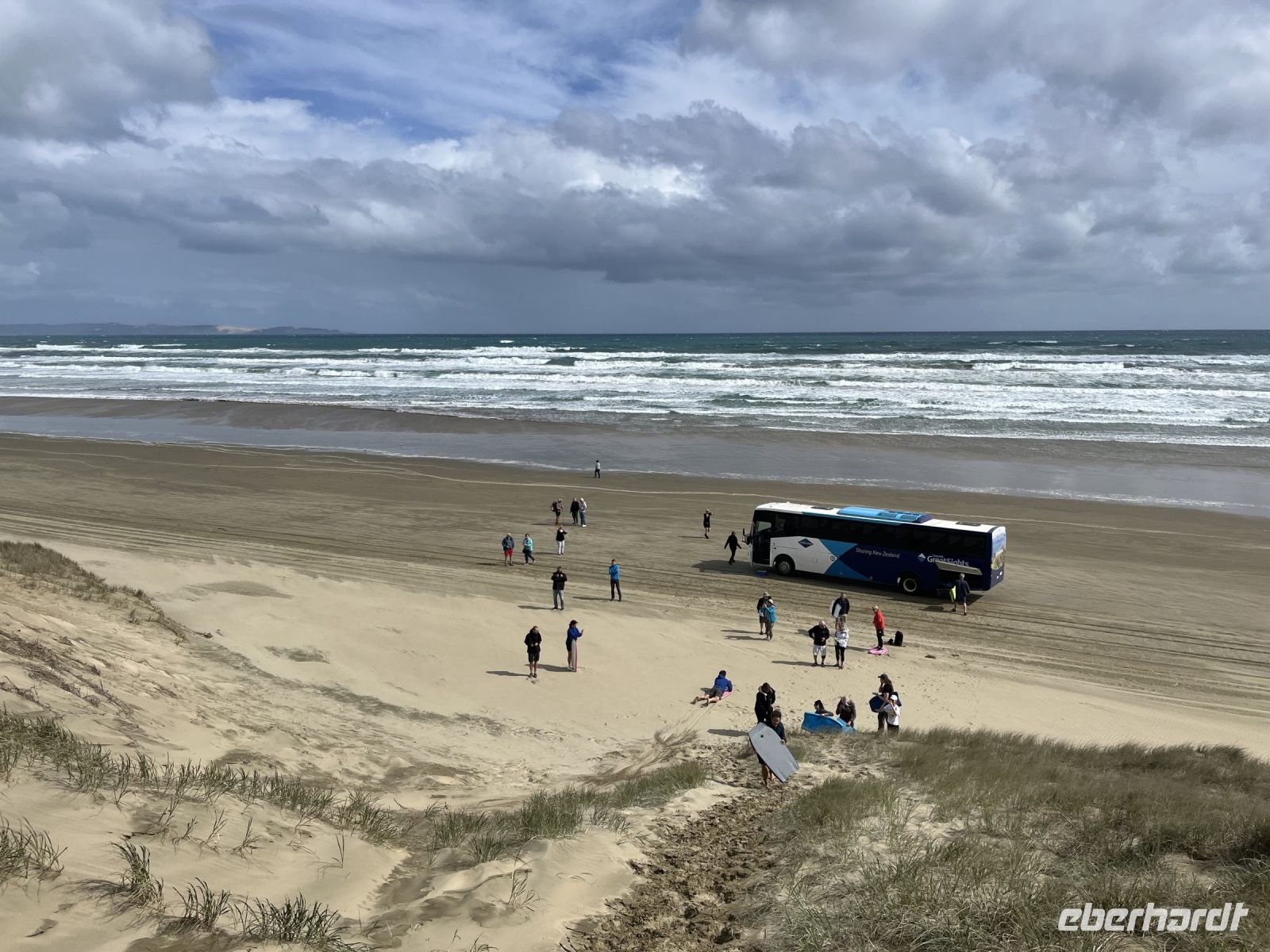 Reisegruppe am 90 Mile Beach