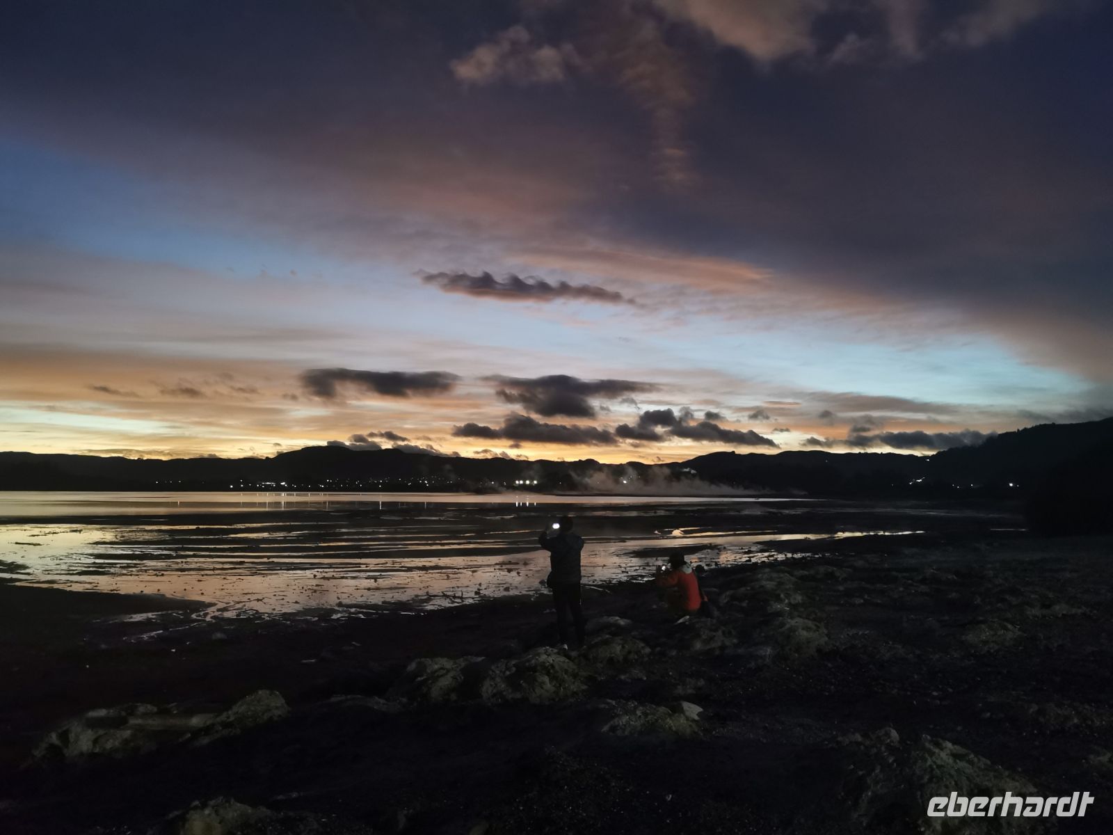 Sonnenaufgang über Lake Rotorua
