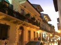 Cosco Viejo by night