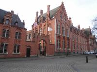 alte  aber sanierte Altenheime