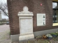 Denkmal für die Einrichtung der ersten Trinkwasserleitung - Rotterdam