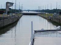 Wir fahren in die Schleuse &ndash; &copy; Wolfgang Eckert (Eberhardt TRAVEL)