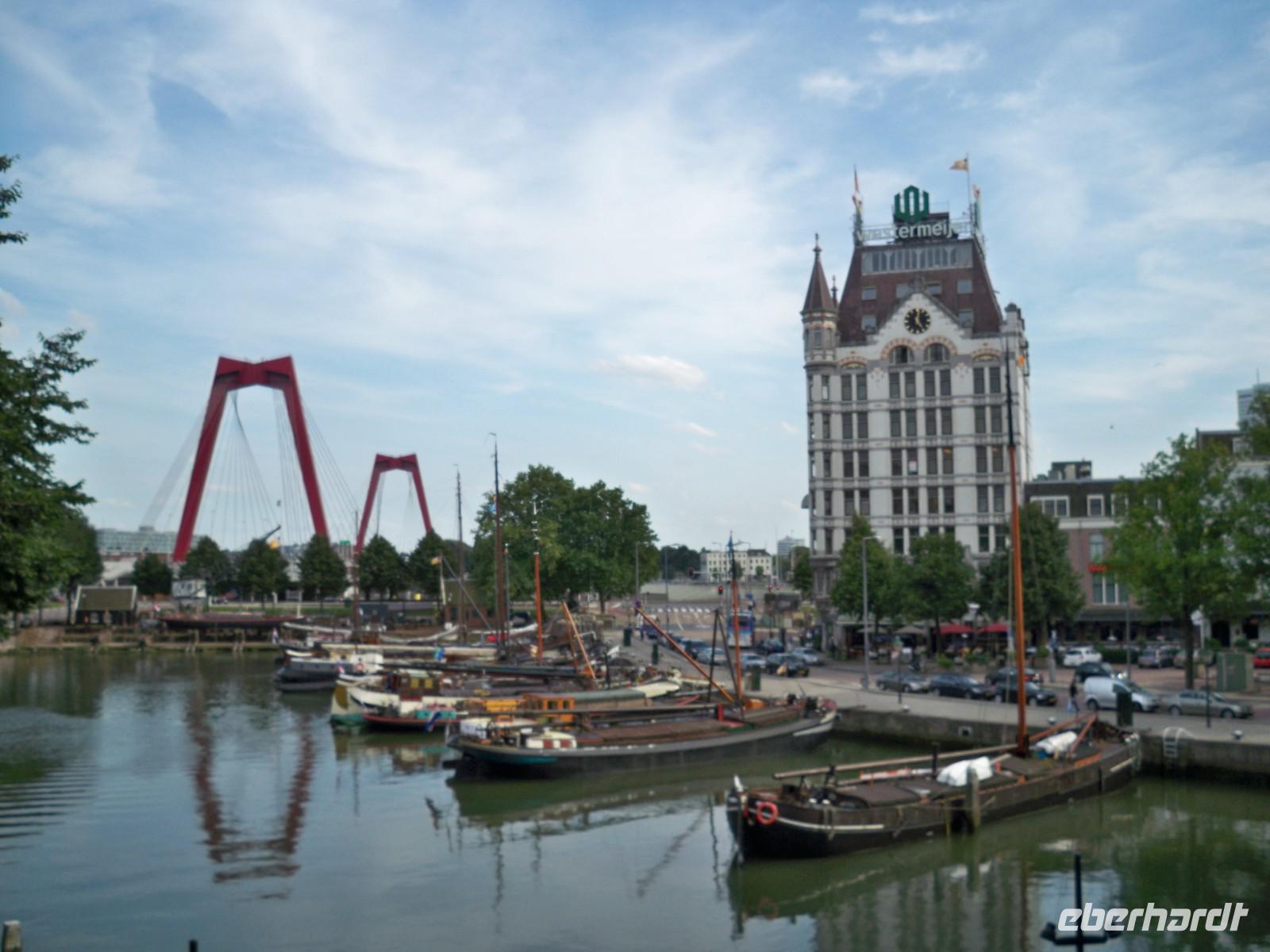 Blick zum ersten Hochhaus Europas, 