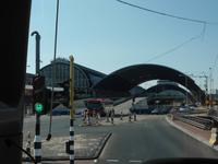 die Rückseite des Bahnhofes