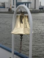 die Glocke mahnt zum Abschied von dieser sehr schönen Reise.