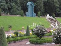 terassenförmige Gestaltung erlaubt verschiedene Blickpunkte