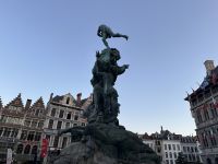 Antwerpen - der Grote Markt Brabobrunnen 