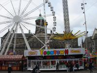 Vor dem königlichen Palast auf dem Dam