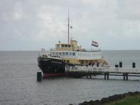 Unser Schiff, die MS Friedland, am Anleger in Medemblik