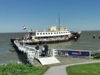 Wir fahren weiter mit dem Schiff von Medemblik nach Enkhuizen