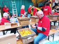 Aufbau Blumenkorso in Sassenheim