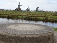 Zaanse Schans - Mühlstein mit Mühlen ...