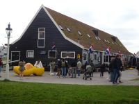 ... hier dreht sich alles um Holzschuhe ...