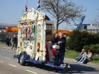 ... und wieder voran eine mobile Drehorgel ...