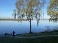 Morgenszene vor dem Hotel