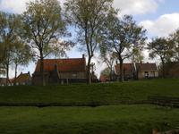 Das Fischerdorf im Zuiderzee-Museum ist eingedeicht