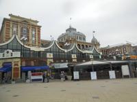 Kurhaus an der Promenade von Scheveningen
