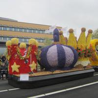 Blumencorso, Thema :200 Jaar Koninkrijk