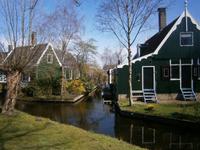 Idyllische Häuser des Museums, die auch bewohnt sind