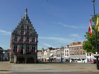 Gouda - Markt mit Rathaus