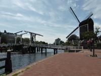 Leiden - Zugbrücke und Mühle De Put