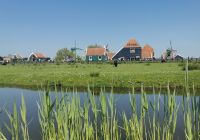 Typische nordholländische Polderlandschaft in Zaanse Schans