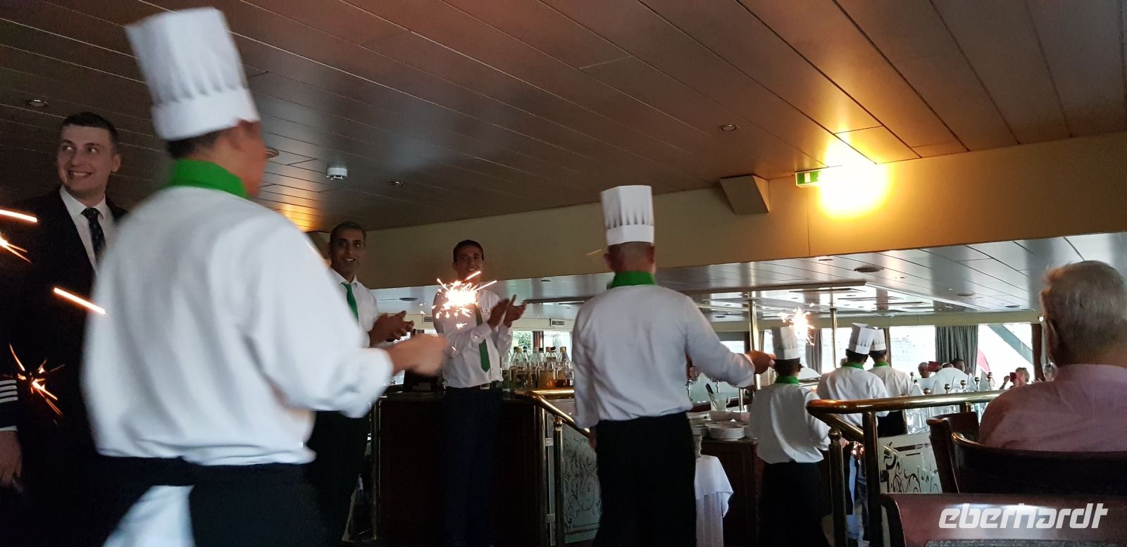 MS Aurora - Kapitänsdinner.jpg