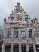 DSCN7528.JPG   Bibliothek