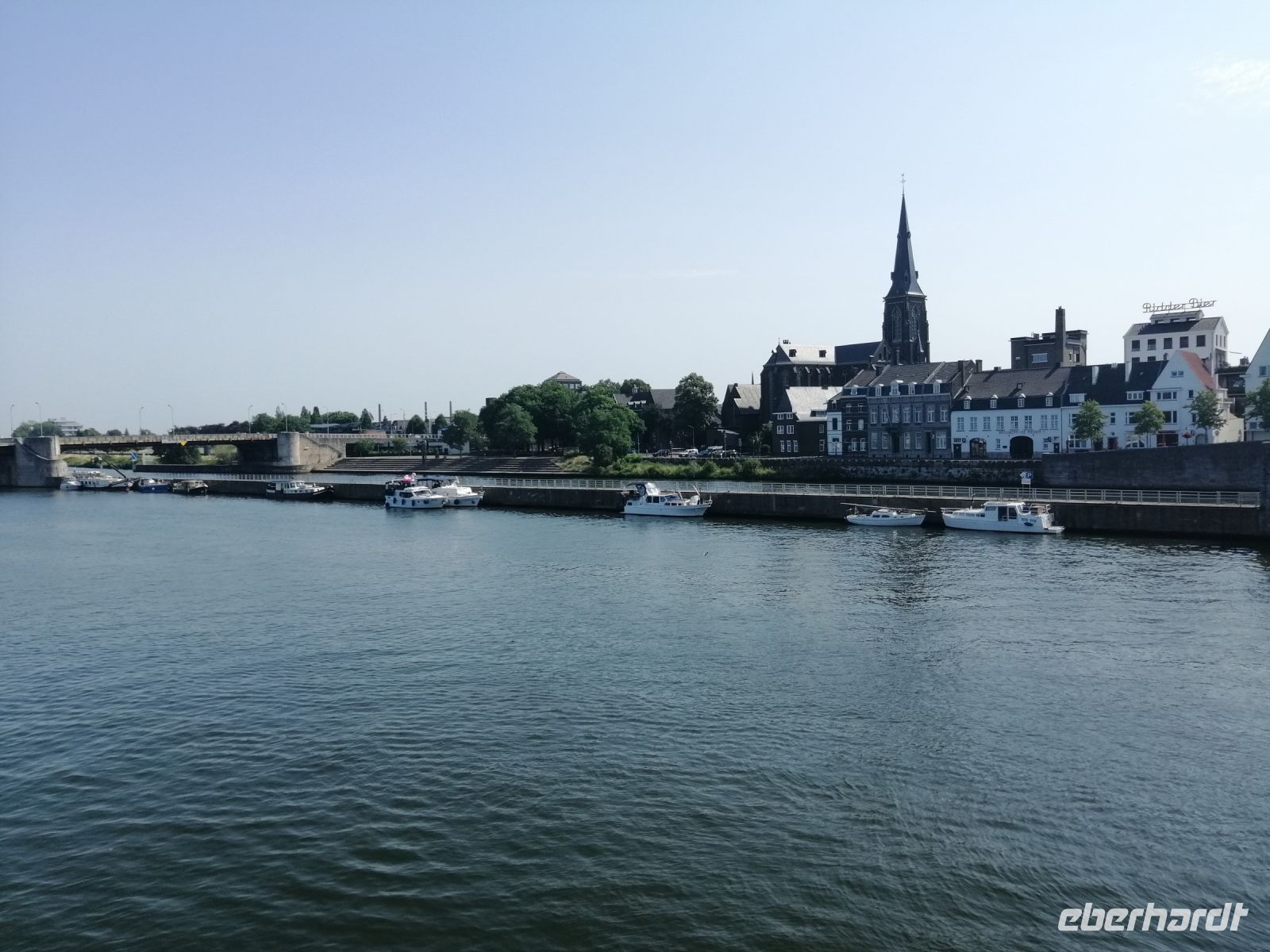 Stadtrundgang: der Blick auf die Maas