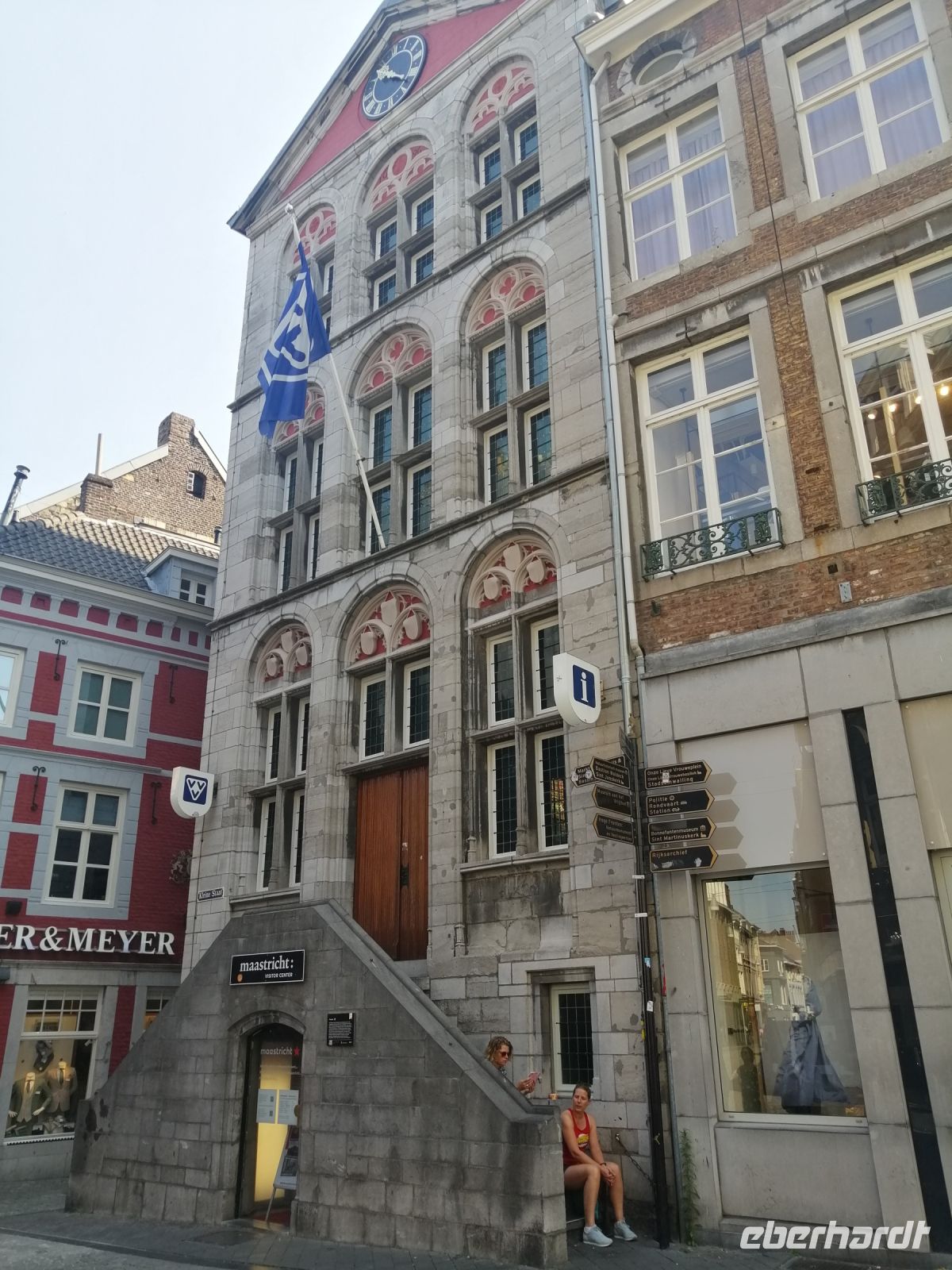 Stadtrundgang durch Maastricht: Dinghuis (das Alte Rathaus) - Spuren der „Zweiherrigkeit“